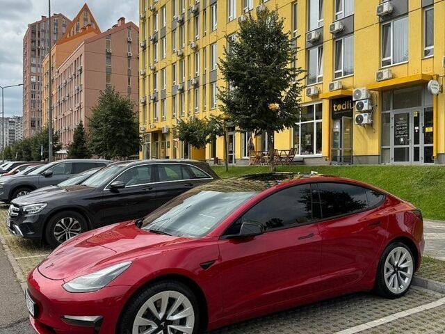 Красный Тесла Модель 3, объемом двигателя 0 л и пробегом 76 тыс. км за 21000 $, фото 1 на Automoto.ua
