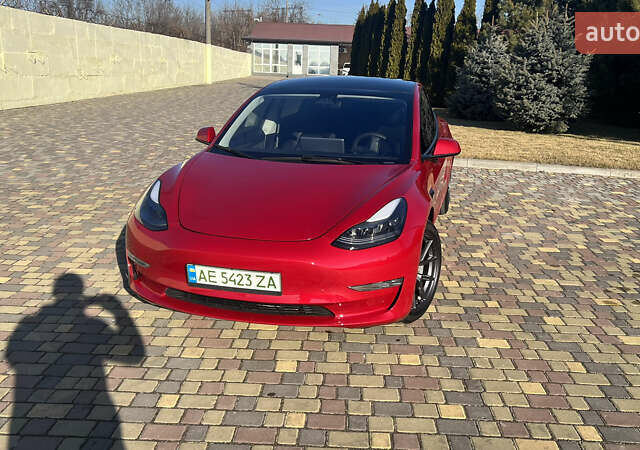 Красный Тесла Модель 3, объемом двигателя 0 л и пробегом 38 тыс. км за 21500 $, фото 1 на Automoto.ua