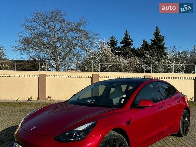 Красный Тесла Модель 3, объемом двигателя 0 л и пробегом 63 тыс. км за 22500 $, фото 1 на Automoto.ua