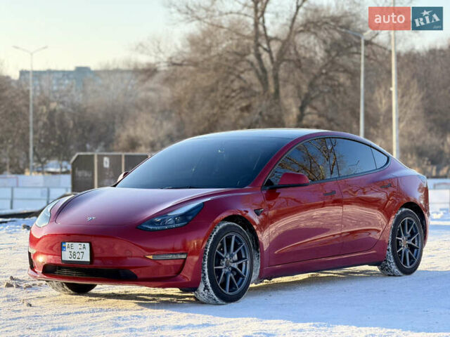 Красный Тесла Модель 3, объемом двигателя 0 л и пробегом 55 тыс. км за 19999 $, фото 1 на Automoto.ua