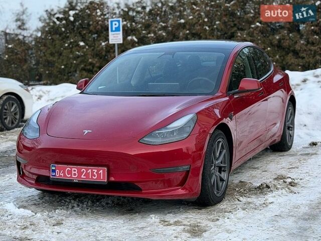 Красный Тесла Модель 3, объемом двигателя 0 л и пробегом 30 тыс. км за 23600 $, фото 1 на Automoto.ua
