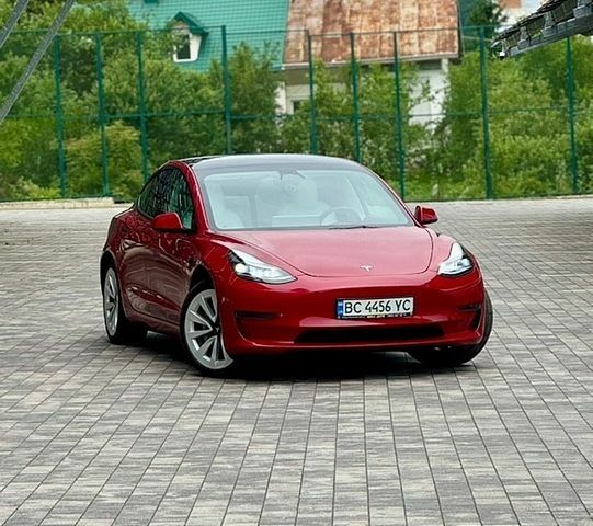 Червоний Тесла Модель 3, об'ємом двигуна 0 л та пробігом 57 тис. км за 22000 $, фото 1 на Automoto.ua