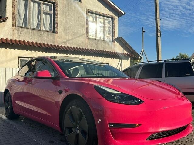 Красный Тесла Модель 3, объемом двигателя 0 л и пробегом 32 тыс. км за 21800 $, фото 1 на Automoto.ua