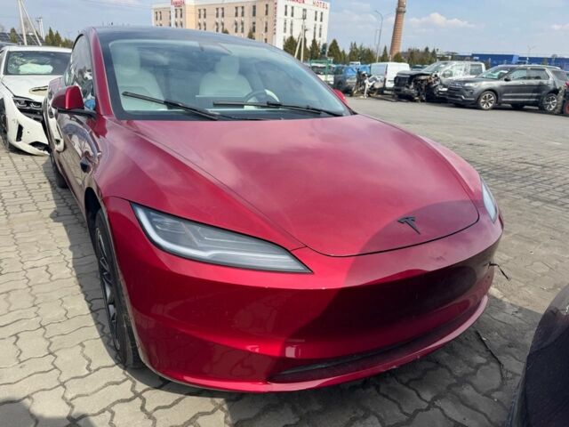 Красный Тесла Модель 3, объемом двигателя 0 л и пробегом 2 тыс. км за 21900 $, фото 1 на Automoto.ua
