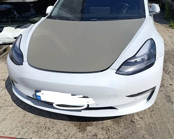 Тесла Модель 3, объемом двигателя 0 л и пробегом 267 тыс. км за 13300 $, фото 1 на Automoto.ua