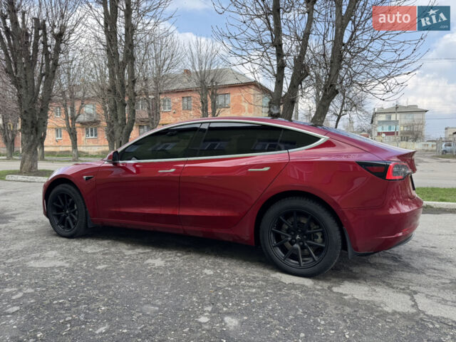 Тесла Модель 3, объемом двигателя 0 л и пробегом 130 тыс. км за 20000 $, фото 1 на Automoto.ua