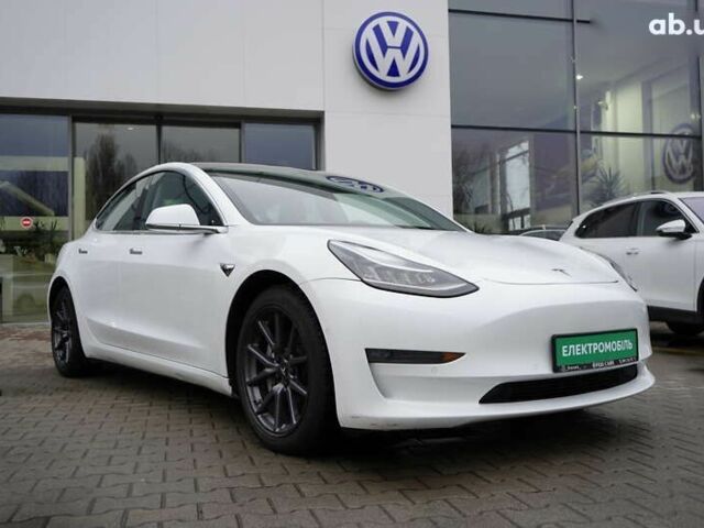 Тесла Модель 3, объемом двигателя 0 л и пробегом 135 тыс. км за 17999 $, фото 1 на Automoto.ua