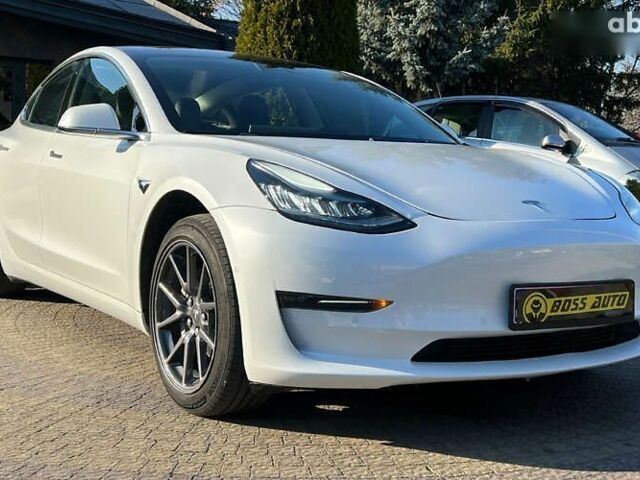 Тесла Модель 3, об'ємом двигуна 0 л та пробігом 120 тис. км за 16800 $, фото 1 на Automoto.ua
