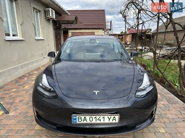 Тесла Модель 3, объемом двигателя 0 л и пробегом 50 тыс. км за 33300 $, фото 1 на Automoto.ua