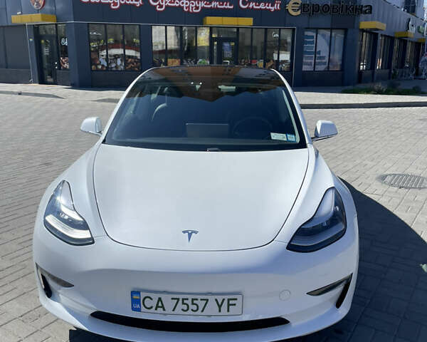 Тесла Модель 3, об'ємом двигуна 0 л та пробігом 40 тис. км за 22000 $, фото 1 на Automoto.ua