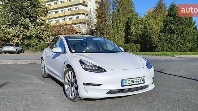 Тесла Модель 3, объемом двигателя 0 л и пробегом 142 тыс. км за 17900 $, фото 1 на Automoto.ua