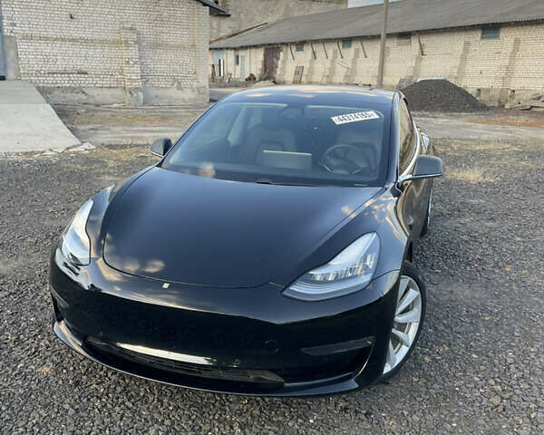 Тесла Модель 3, объемом двигателя 0 л и пробегом 93 тыс. км за 14300 $, фото 1 на Automoto.ua
