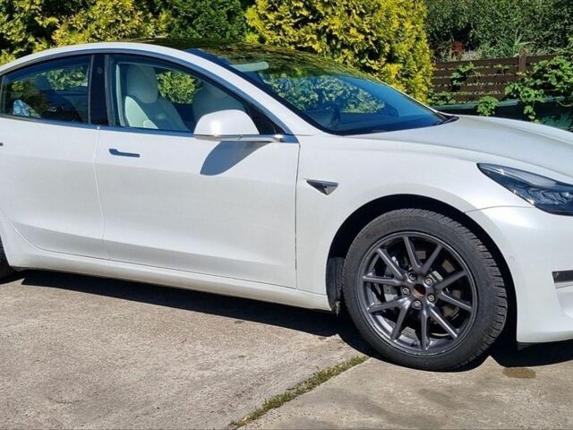 Тесла Модель 3, об'ємом двигуна 0 л та пробігом 177 тис. км за 14400 $, фото 1 на Automoto.ua