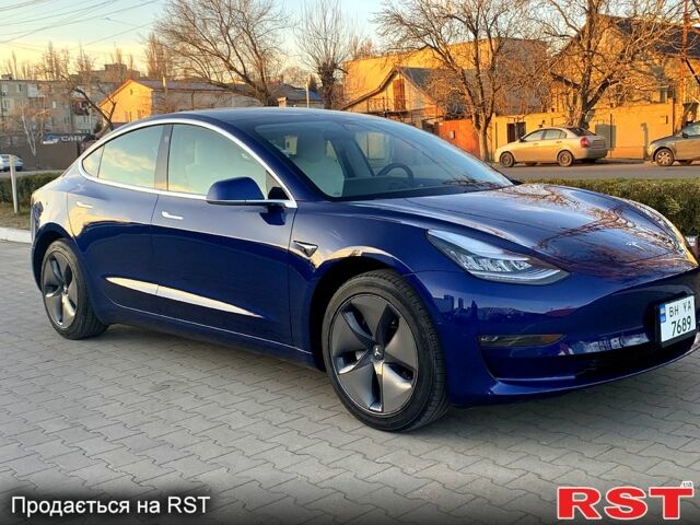 Тесла Модель 3, объемом двигателя 0 л и пробегом 51 тыс. км за 19200 $, фото 1 на Automoto.ua