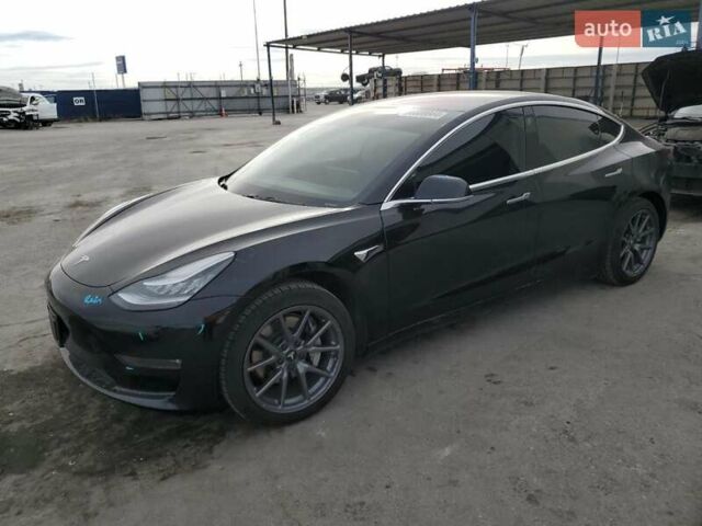 Тесла Модель 3, объемом двигателя 0 л и пробегом 70 тыс. км за 10200 $, фото 1 на Automoto.ua