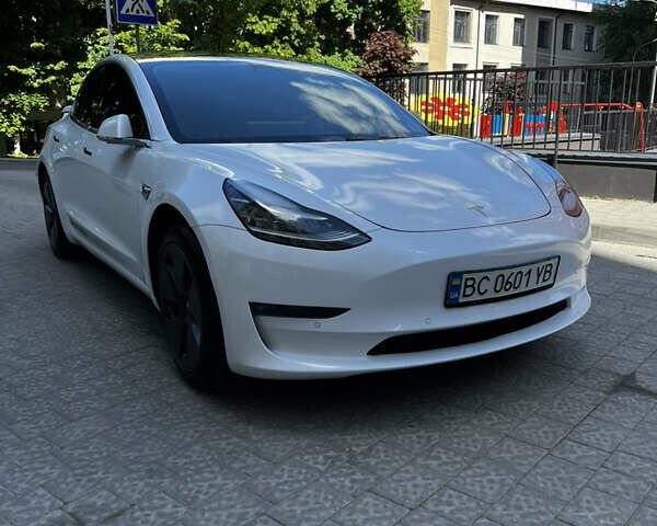 Тесла Модель 3, объемом двигателя 0 л и пробегом 71 тыс. км за 19900 $, фото 1 на Automoto.ua