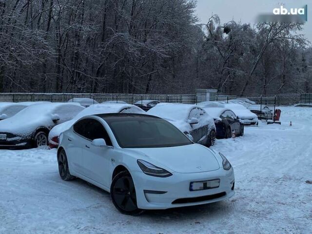 Тесла Модель 3, объемом двигателя 0 л и пробегом 45 тыс. км за 17700 $, фото 1 на Automoto.ua