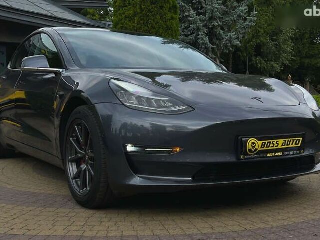 Тесла Модель 3, объемом двигателя 0 л и пробегом 69 тыс. км за 18500 $, фото 1 на Automoto.ua
