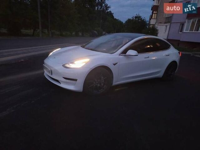 Тесла Модель 3, объемом двигателя 0 л и пробегом 101 тыс. км за 29600 $, фото 1 на Automoto.ua