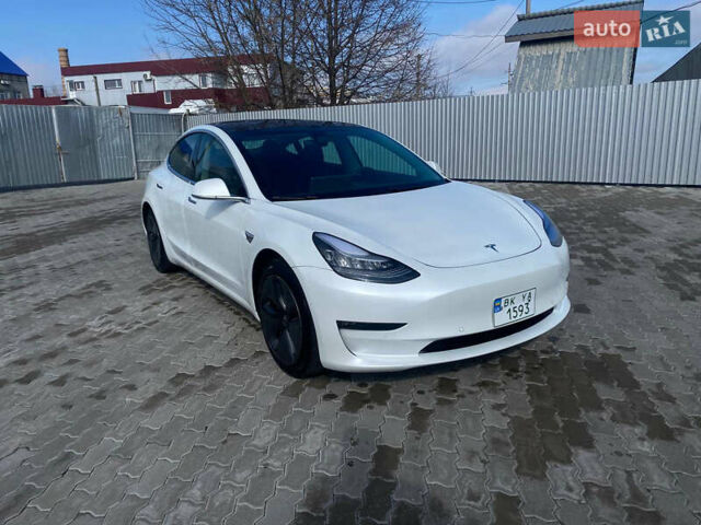 Тесла Модель 3, объемом двигателя 0 л и пробегом 76 тыс. км за 15000 $, фото 1 на Automoto.ua