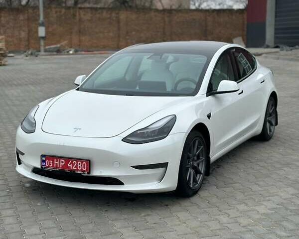 Тесла Модель 3, об'ємом двигуна 0 л та пробігом 137 тис. км за 16250 $, фото 1 на Automoto.ua