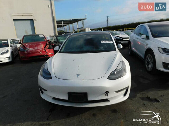 Тесла Модель 3, об'ємом двигуна 0 л та пробігом 145 тис. км за 14000 $, фото 1 на Automoto.ua