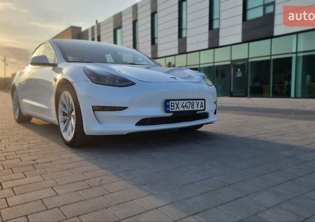 Тесла Модель 3, объемом двигателя 0 л и пробегом 64 тыс. км за 20300 $, фото 1 на Automoto.ua
