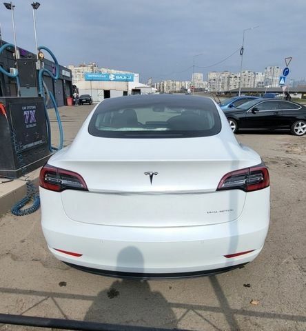 Тесла Модель 3, объемом двигателя 0 л и пробегом 40 тыс. км за 20500 $, фото 1 на Automoto.ua