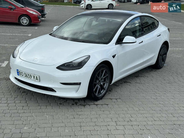 Тесла Модель 3, объемом двигателя 0 л и пробегом 25 тыс. км за 23990 $, фото 1 на Automoto.ua