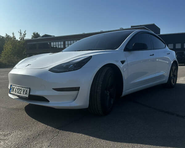 Тесла Модель 3, объемом двигателя 0 л и пробегом 22 тыс. км за 24300 $, фото 1 на Automoto.ua