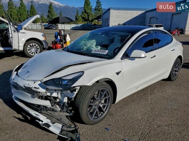 Тесла Модель 3, об'ємом двигуна 0 л та пробігом 100 тис. км за 9000 $, фото 1 на Automoto.ua