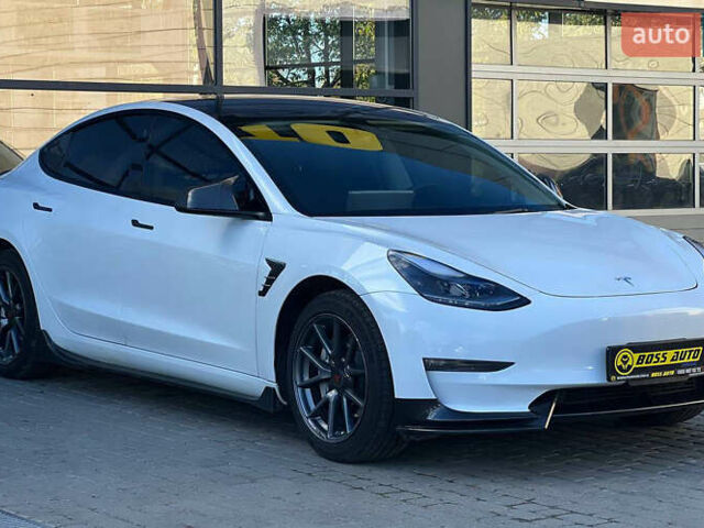 Тесла Модель 3, объемом двигателя 0 л и пробегом 15 тыс. км за 25490 $, фото 1 на Automoto.ua