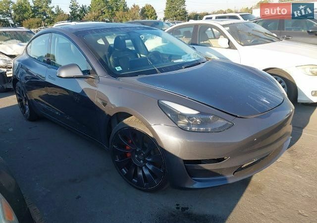Тесла Модель 3, об'ємом двигуна 0 л та пробігом 52 тис. км за 8000 $, фото 1 на Automoto.ua
