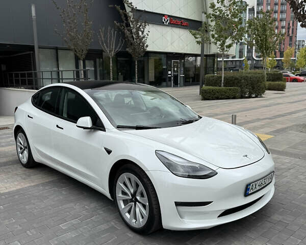 Тесла Модель 3, объемом двигателя 0 л и пробегом 14 тыс. км за 21700 $, фото 1 на Automoto.ua