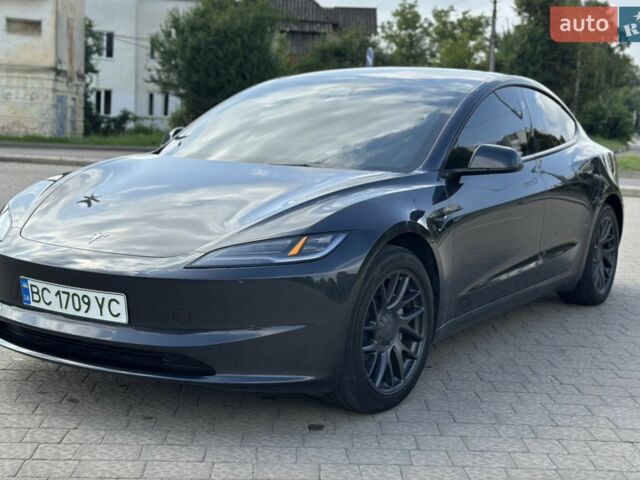 Тесла Модель 3, объемом двигателя 0 л и пробегом 28 тыс. км за 24900 $, фото 1 на Automoto.ua