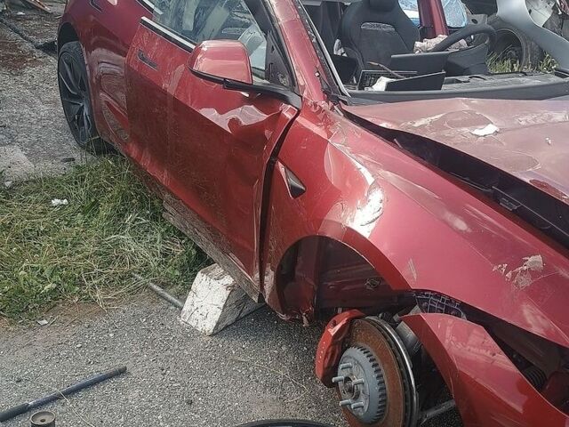 Тесла Модель 3, об'ємом двигуна 0 л та пробігом 17 тис. км за 12000 $, фото 1 на Automoto.ua