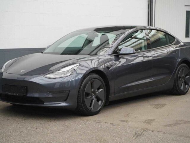 Сірий Тесла Модель 3, об'ємом двигуна 0 л та пробігом 45 тис. км за 20500 $, фото 1 на Automoto.ua