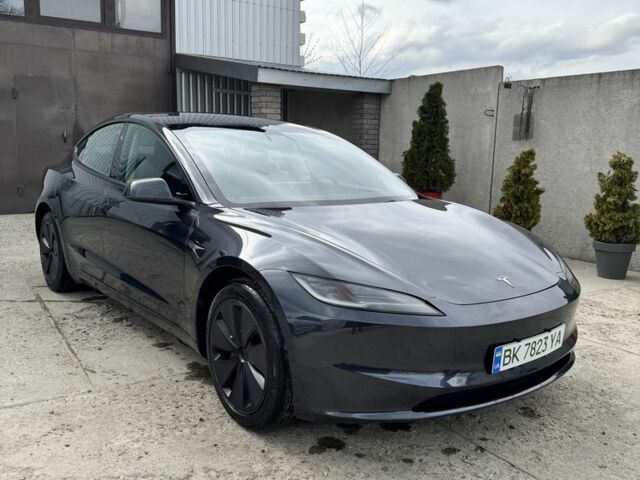 Серый Тесла Модель 3, объемом двигателя 0 л и пробегом 2 тыс. км за 28300 $, фото 1 на Automoto.ua