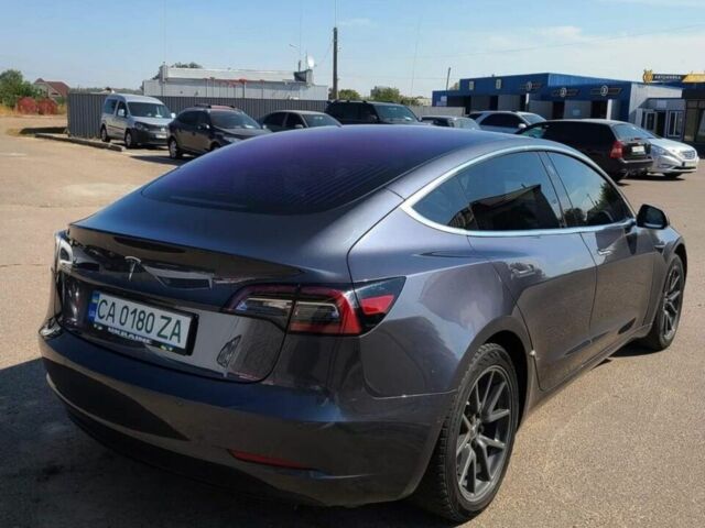 Сірий Тесла Модель 3, об'ємом двигуна 0 л та пробігом 180 тис. км за 15500 $, фото 1 на Automoto.ua