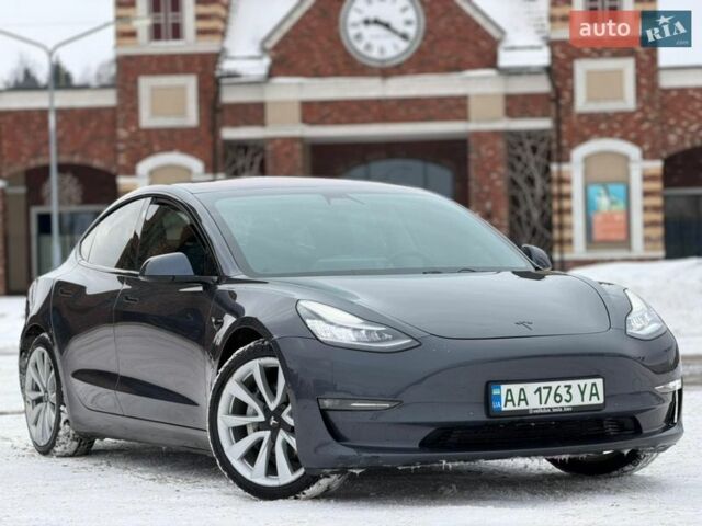 Серый Тесла Модель 3, объемом двигателя 0 л и пробегом 116 тыс. км за 16000 $, фото 1 на Automoto.ua