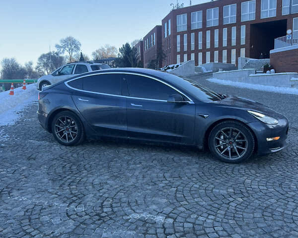 Сірий Тесла Модель 3, об'ємом двигуна 0 л та пробігом 240 тис. км за 14200 $, фото 1 на Automoto.ua