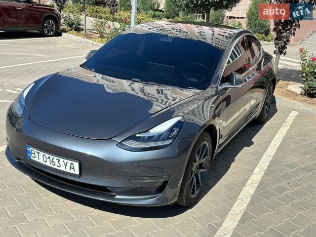 Сірий Тесла Модель 3, об'ємом двигуна 0 л та пробігом 157 тис. км за 15100 $, фото 1 на Automoto.ua