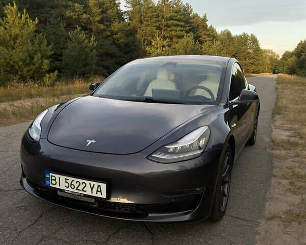 Сірий Тесла Модель 3, об'ємом двигуна 0 л та пробігом 68 тис. км за 16500 $, фото 1 на Automoto.ua