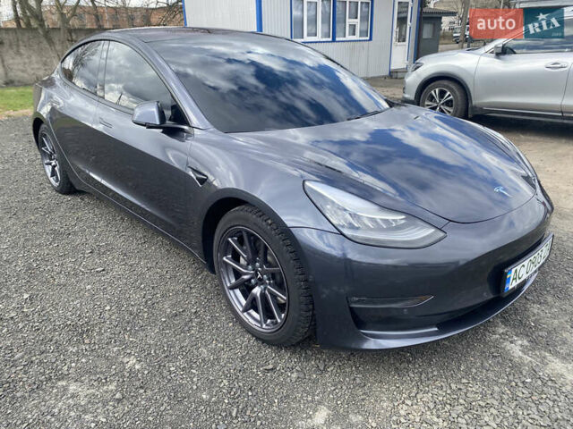 Серый Тесла Модель 3, объемом двигателя 0 л и пробегом 120 тыс. км за 19500 $, фото 1 на Automoto.ua