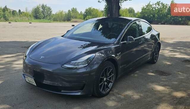 Сірий Тесла Модель 3, об'ємом двигуна 0 л та пробігом 81 тис. км за 19000 $, фото 1 на Automoto.ua