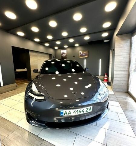 Сірий Тесла Модель 3, об'ємом двигуна 0 л та пробігом 76 тис. км за 19900 $, фото 1 на Automoto.ua