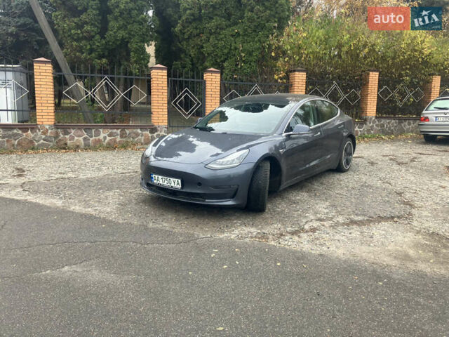 Серый Тесла Модель 3, объемом двигателя 0 л и пробегом 95 тыс. км за 13500 $, фото 1 на Automoto.ua