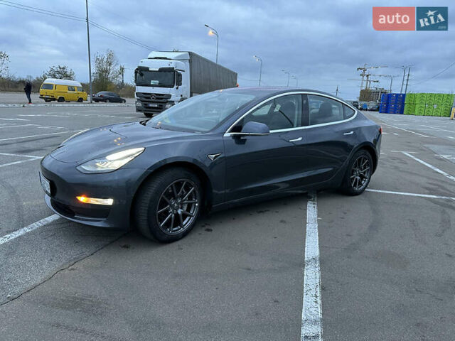 Сірий Тесла Модель 3, об'ємом двигуна 0 л та пробігом 82 тис. км за 15999 $, фото 1 на Automoto.ua