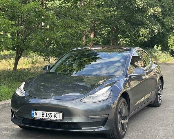 Серый Тесла Модель 3, объемом двигателя 0 л и пробегом 94 тыс. км за 18000 $, фото 1 на Automoto.ua