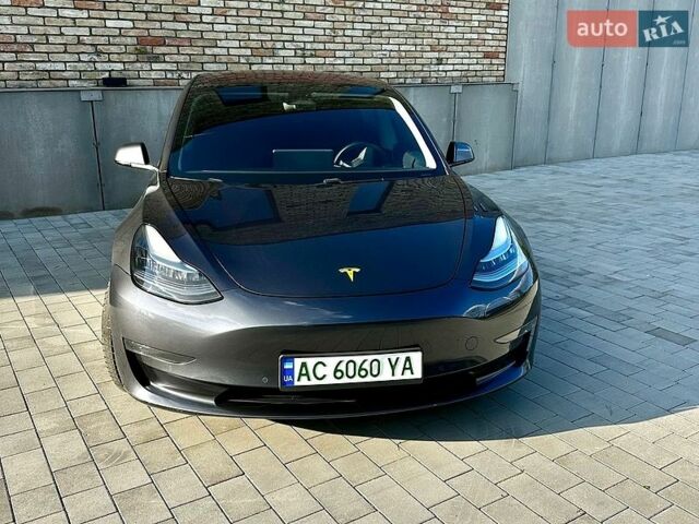Серый Тесла Модель 3, объемом двигателя 0 л и пробегом 116 тыс. км за 14600 $, фото 1 на Automoto.ua